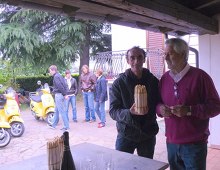 Martino e Pietro con gli asparagi bianchi