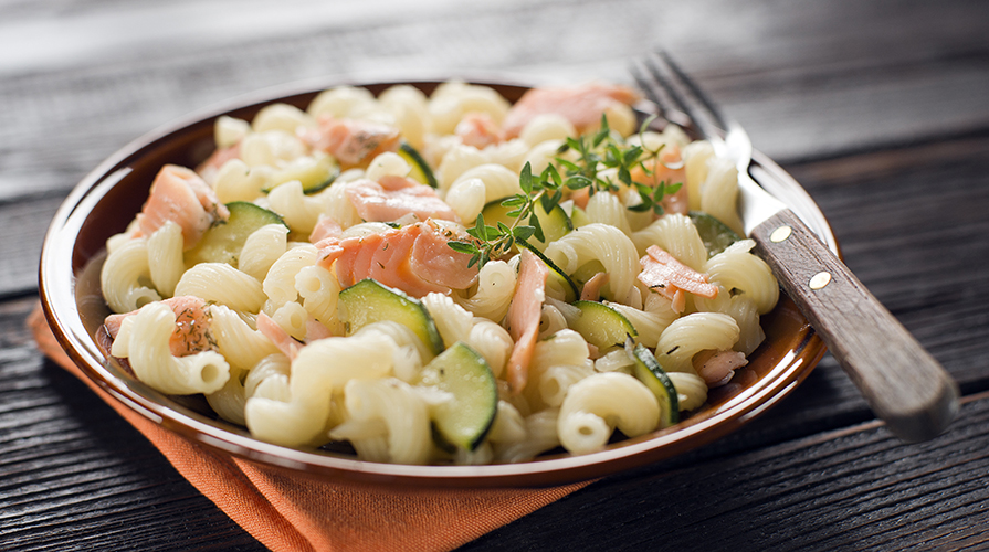 pasta zucchine e salmone