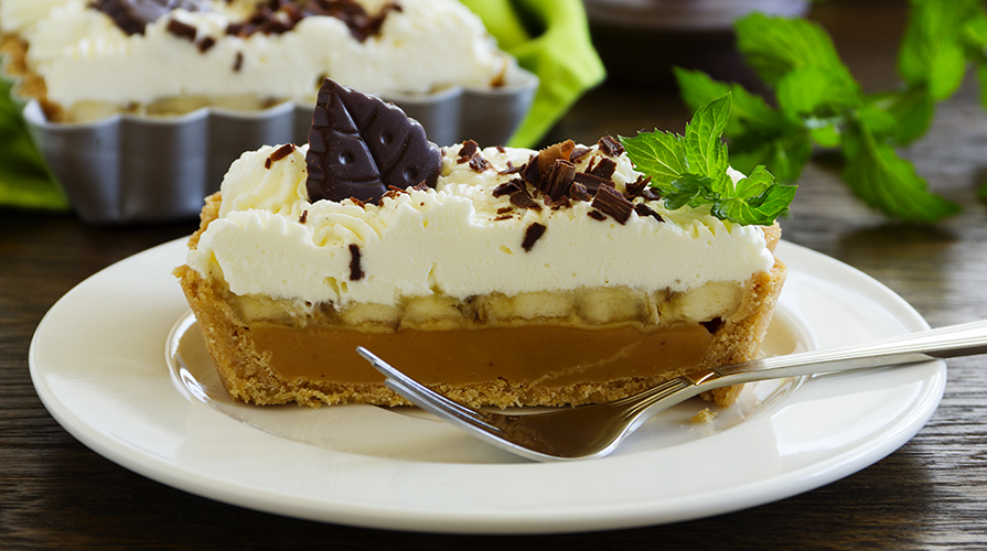 crostata-alle-noci-con-crema-di-cioccolato-ricotta-e-banane