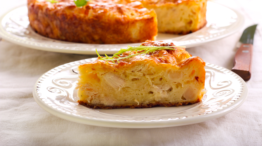 torta salata con cavolfiore, pancetta, scamorza