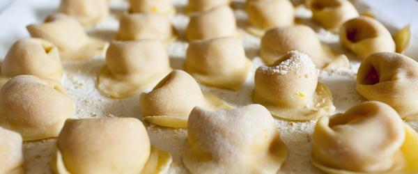 cappellacci-con-mozzarella-di-bufala-e-nage-di-vongole