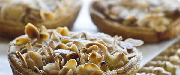 crostata di mandorle e limoni