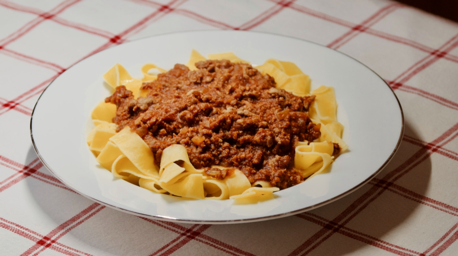 fettuccine ragù