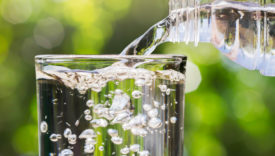 acqua frizzante fa male