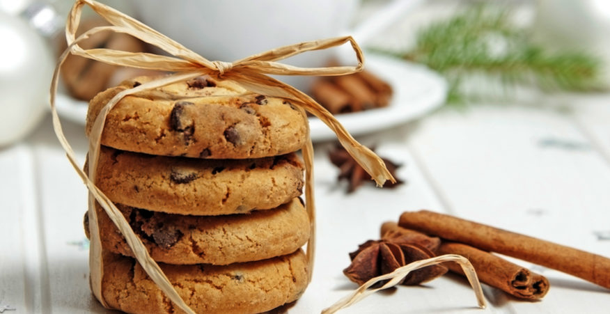 cookies al farro con cannella e cioccolato