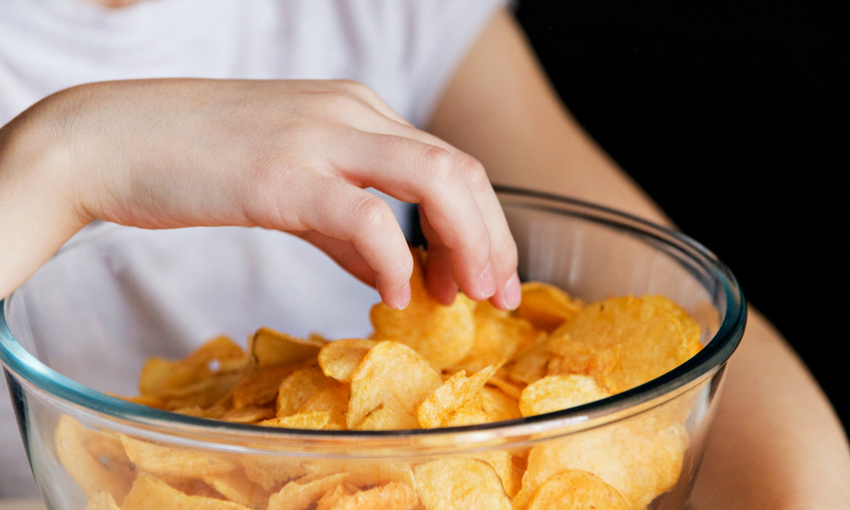 malnutrizione bambini cibo spazzatura