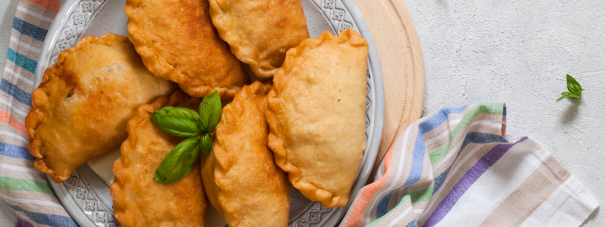 calzoni fritti e girelle alla sardella